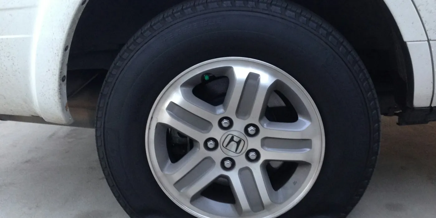 Pression des pneus de voiture : comment la vérifier et la bonne pression